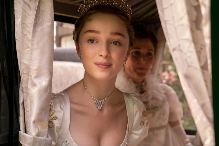 Phoebe Dynevor plays Daphne Bridgerton on "Bridgerton."