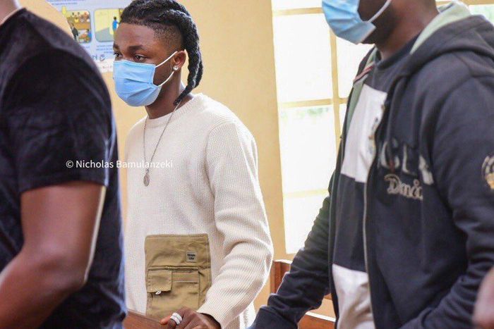 Omah Lay in court in Uganda (Twitter/Nicholas Bamulazeki)