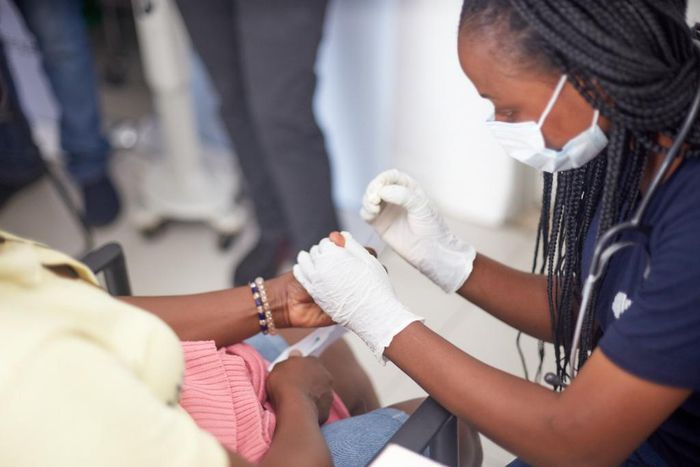 Emergency Response Africa in collaboration with Naveen Healthcare, Axocheck provides free health screening, CPR training In Lagos