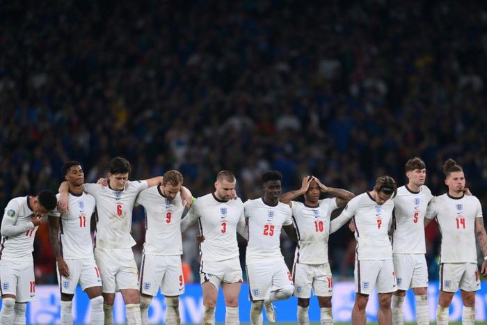 England are aiming to bounce back from losing the Euro 2020 final on penalties