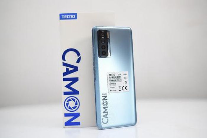 Camon 17 Pro; Low light has got nothing on you!