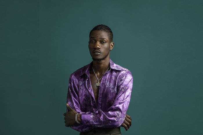 Davido features on Yonda's new single, 'I Gat Doe.' (DMW)