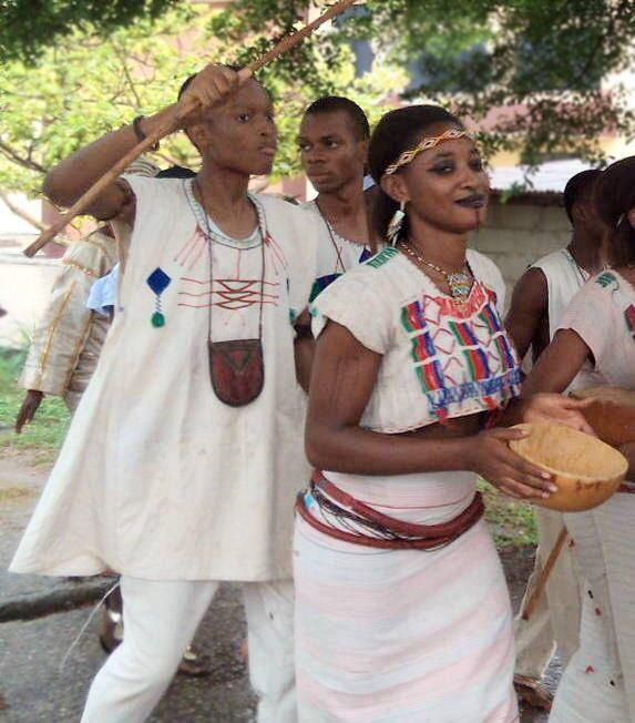 A fulani woman and man in their traditional attire [wikimedia]