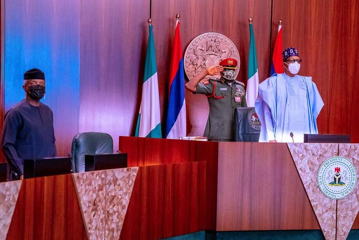 President Muhammadu Buhari presides over 31st virtual FEC as cabinet members honour Jimeta and two others. [Twitter/@NigeriaGov]