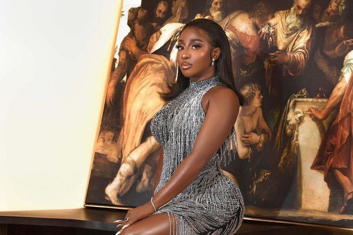 Ini Edo is stunning in this black and silver outfit [instagram/ini]