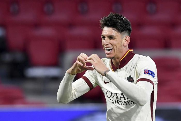Roger Ibanez's stunning strike gave Roma the advantage heading into the second leg of their Europa League quarter-final with Ajax