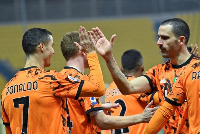 Ronaldo (L) has now scored 12 league goals this season