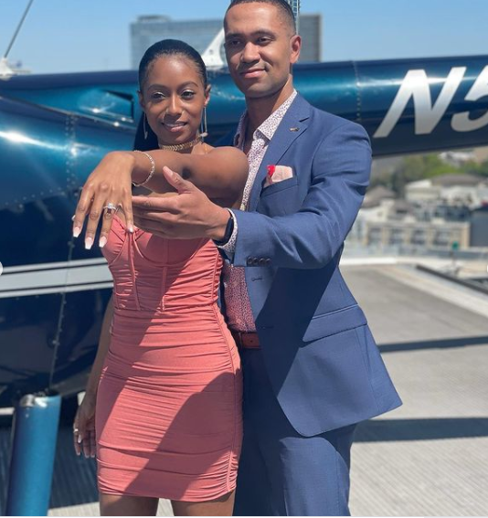 Man proposes marriage to fiancée with 5 different diamond rings, all on the same finger