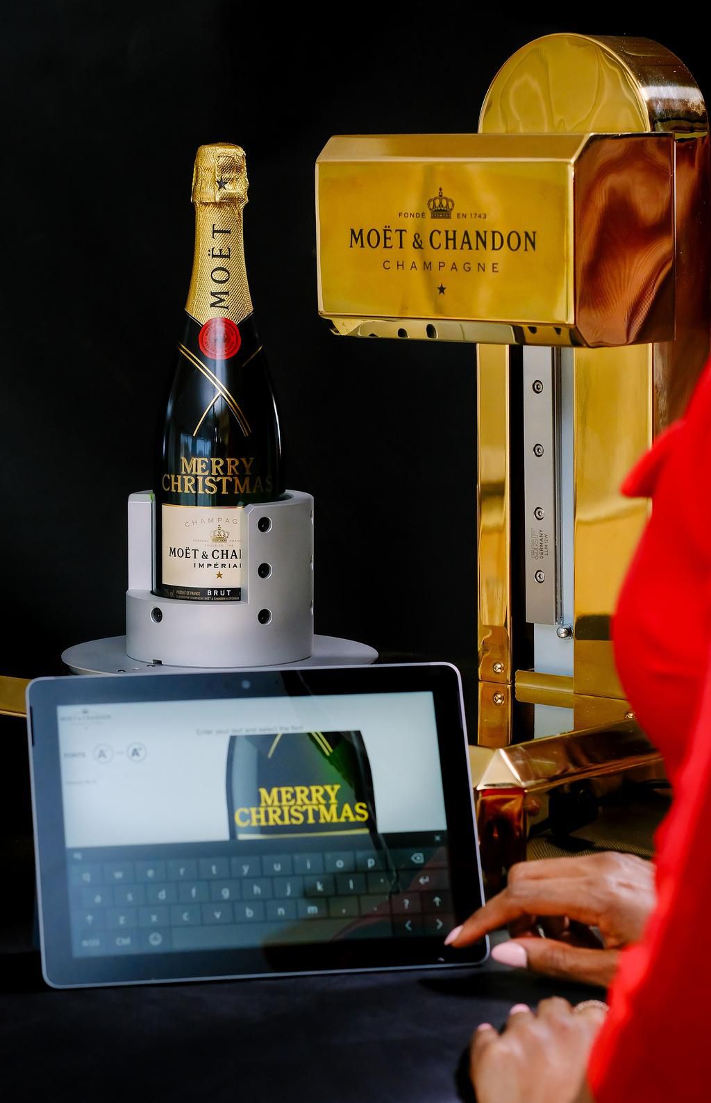 You can now personalise your own bottle of Moët & Chandon for the perfect gift!