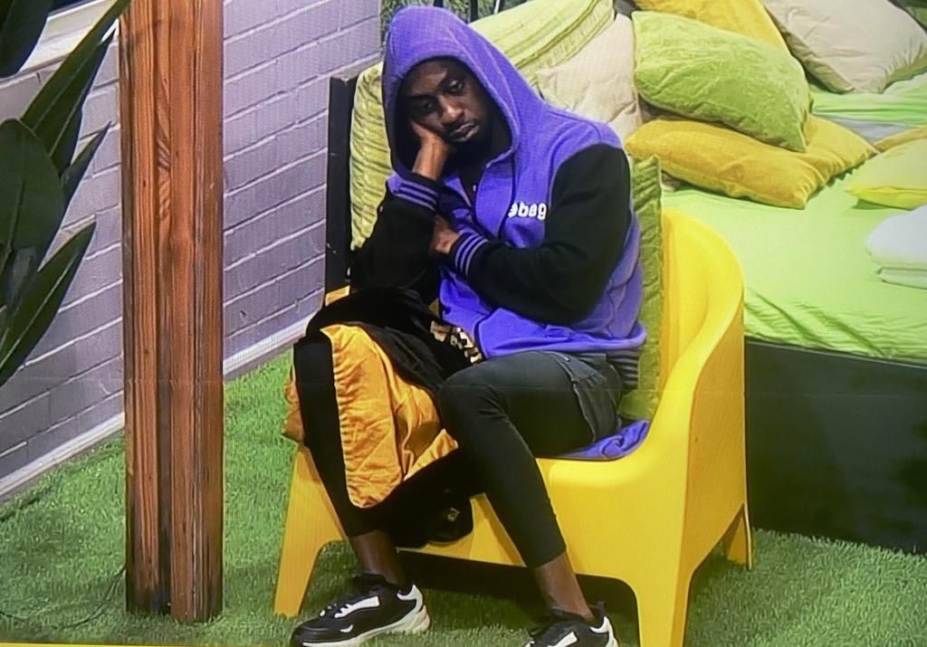 Saga inconsolable following Nini's exit [Twitter]