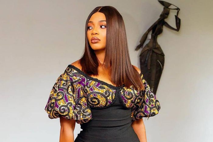 Beatrice wearing Odeva Nigeria {instagram/beatrice}