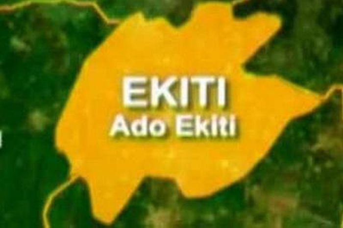 Ekiti residents beat suspected kidnapper to death (taletela)