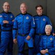 Jeff Bezos and the crew after their space travel (BBC)
