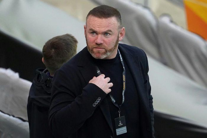 Wayne Rooney has vowed to stay with troubled Derby