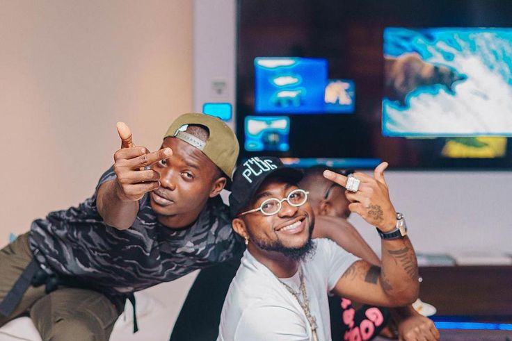 Nigerian music star Davido and Fortune [Instagram/Fortune]