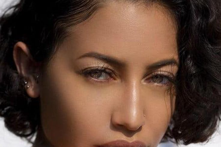 Album Review: Rowlene - 11:11. (Tall Racks)