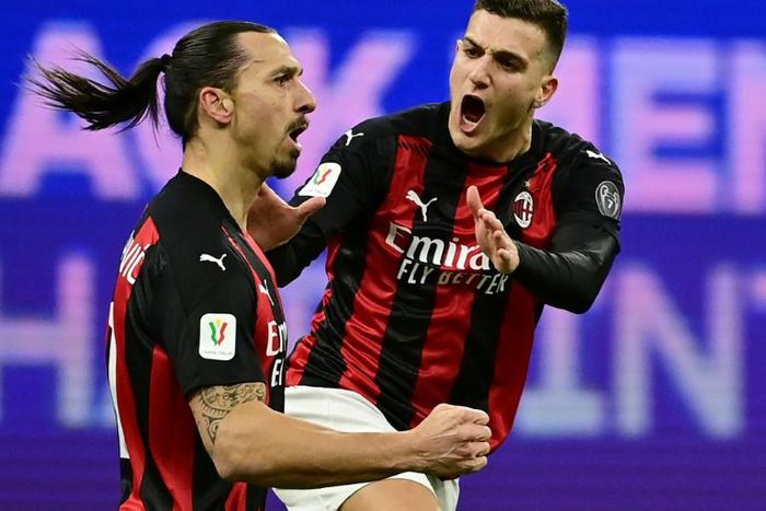 AC Milan forward Zlatan Ibrahimovic (L) has scored 12 goals in Serie A.