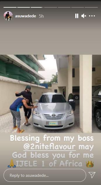 The music star joins the list of celebrities who have surprised close friends and family with cars gift. [Instagram/AsuwaDede]