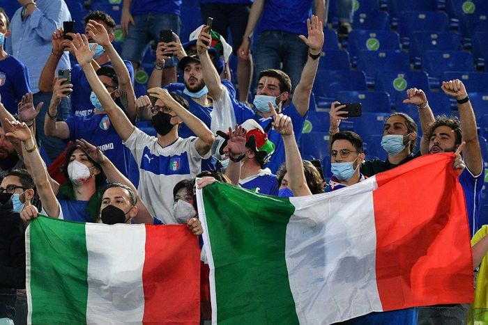Italy supporters returned to the Stadio Olimpico
