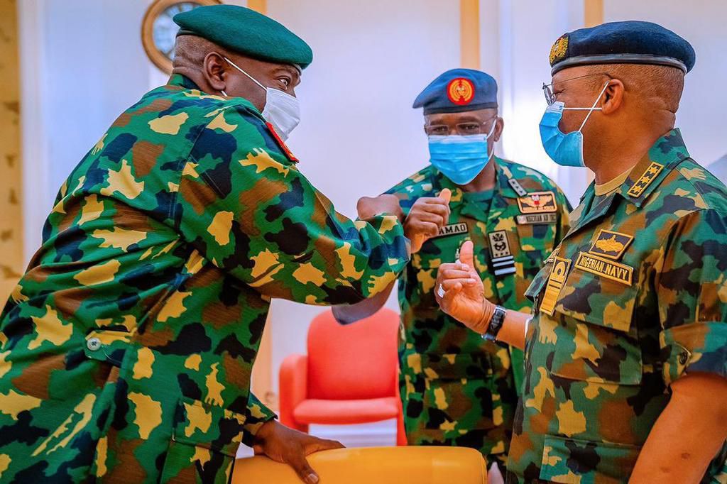 Service chiefs from left to right: Chief of Army Staff, Lieutenant General Ibrahim Attahiru; Chief of Air Staff, Air Marshal Isiaka Amao; and Chief of Naval Staff, Vice Admiral Awwal Gambo [Presidency]