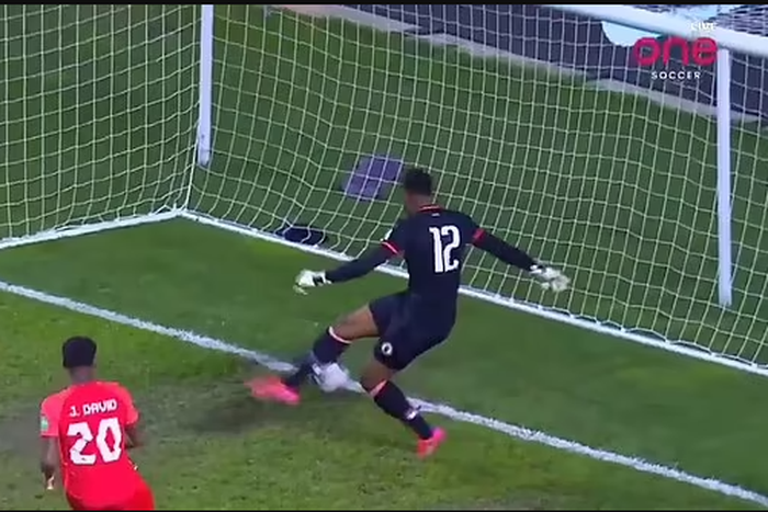 Josue Duverger (Daily Mail)