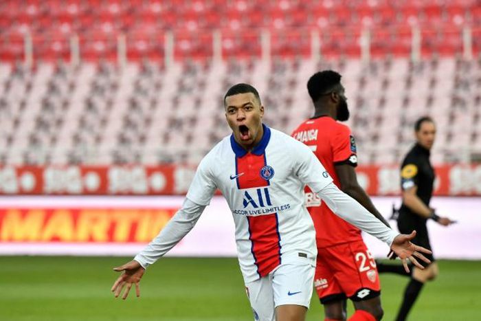 Kylian Mbappe scored twice in PSG's 4-0 win at Ligue 1's bottom side Dijon
