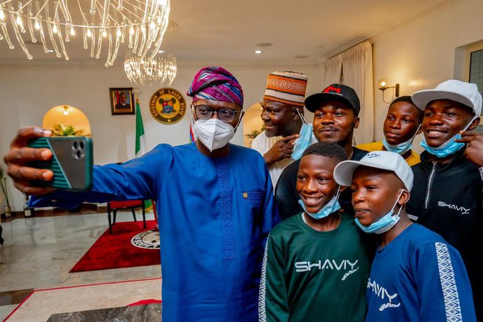 Babajide Sanwo-Olu and the Ikorodu Bois [Twitter]