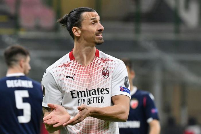 AC Milan's Zlatan Ibrahimovic faces former club Manchester United