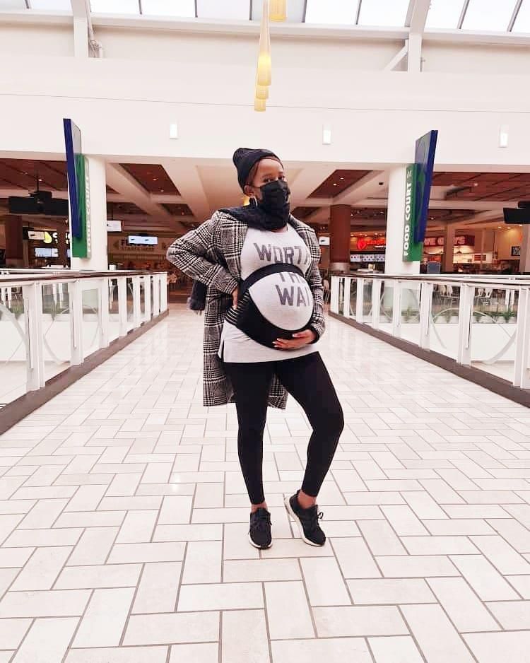 Pic 1: worth the wait. Had to wear a maternity belt because pelvic, back and waist pain wanted to finish me. (2 weeks before) [Instagram/AdesuaEtomi]