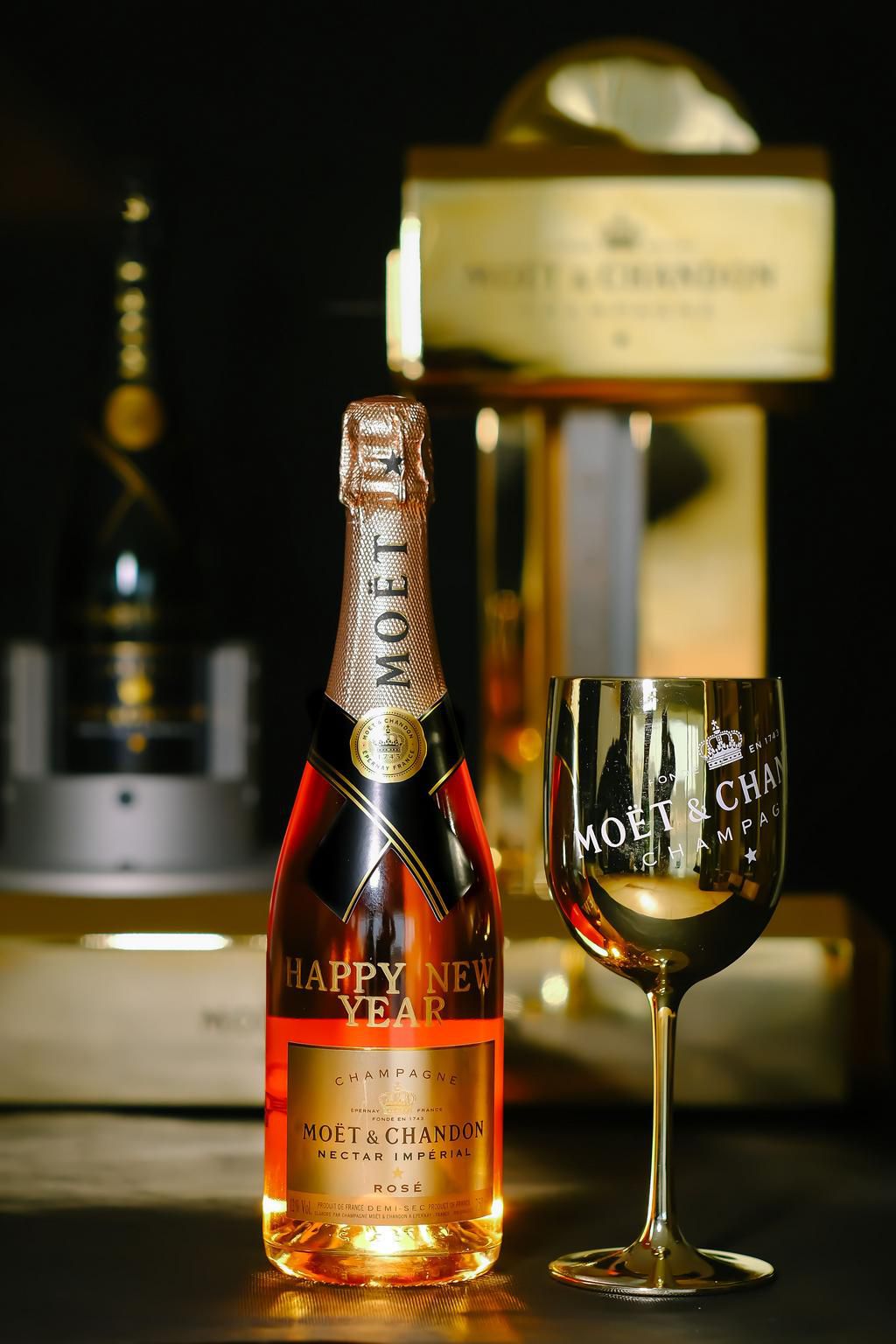 You can now personalise your own bottle of Moët & Chandon for the perfect gift!