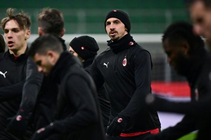 AC Milan forward Zlatan Ibrahimovic (C) was on the bench against Torino for the first time in seven weeks following injury.