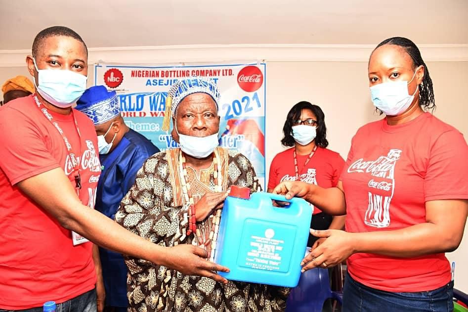 Mr Tijani Salau  Baale of Olukeye Village, Chief Lateef Bakare and Mrs Olufunke Ogundipe during the 2021 World Water Day commemoration organized by NBC