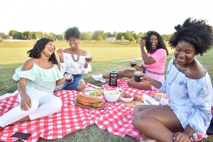 Parks and gardens are the best place to have a picnic
