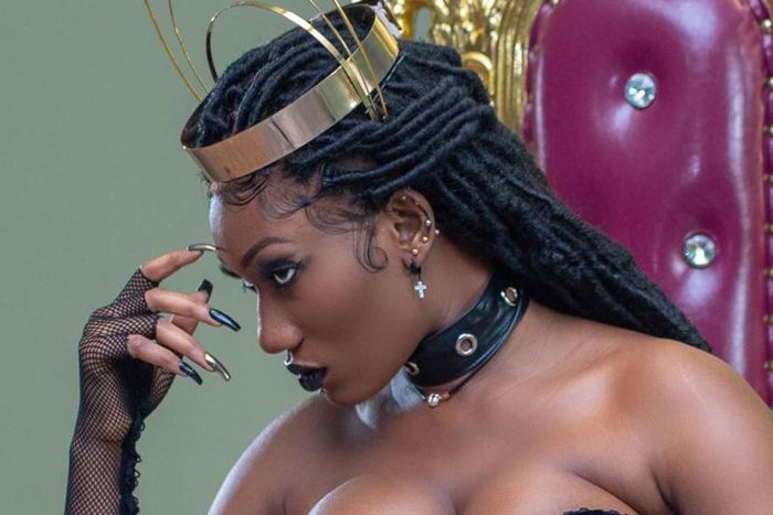 Wendy Shay racy photo