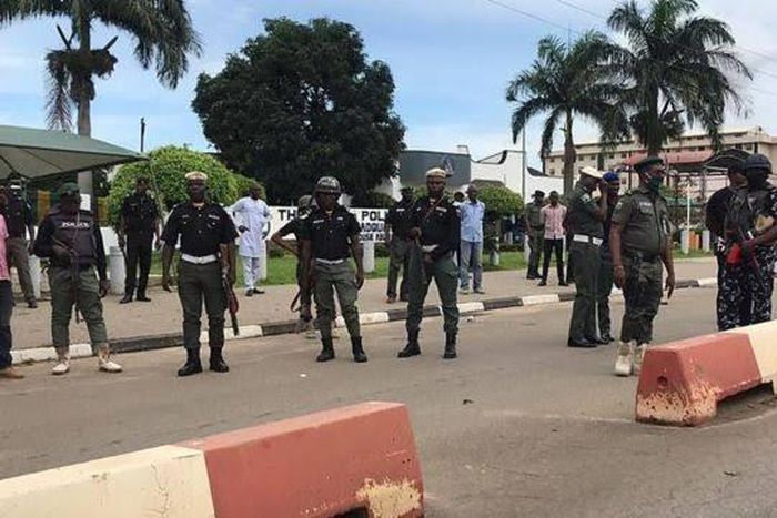 8 hoodlums killed as operatives repel attack on Imo police division. (Illustration). [kikiotolu]