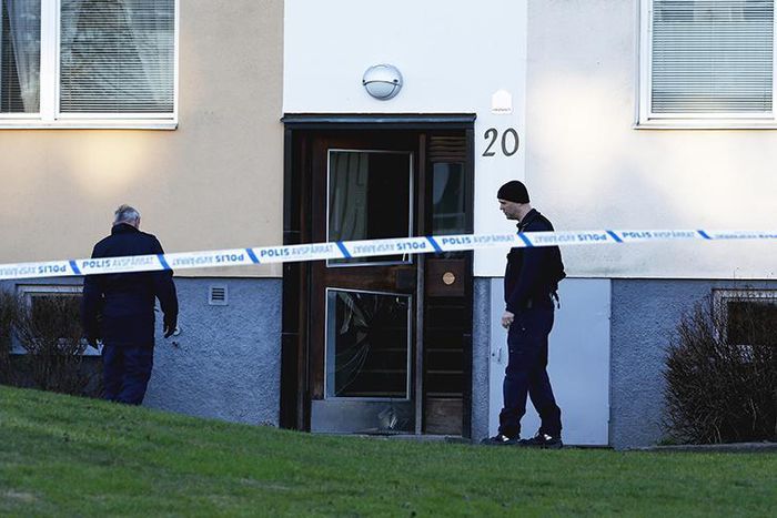 Police detain mother suspected of holding son captive for almost 30 years. [glbnews]