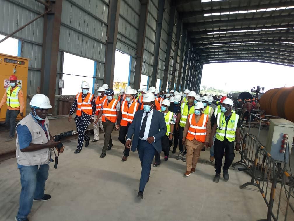 Minister of Transport, Hon. Rotimi Amaechi says Lekki Deep Sea Port must be operational by 2022. [Twitter/@ChibuikeAmaechi]