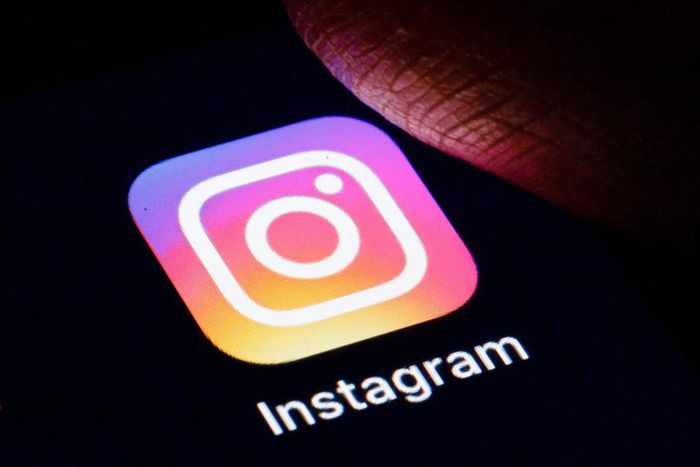 Instagram's direct messaging feature lets you talk to mutuals, followers, and other accounts.