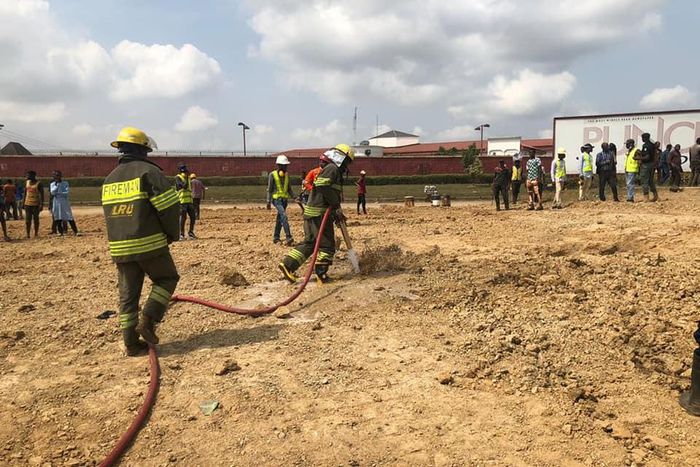 Emergency responders secure a scene [LASEMA]