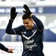 Bordeaux's South Korea forward Hwang Ui-Jo (L) celebrates his goal with French forward Hatem Ben Arfa