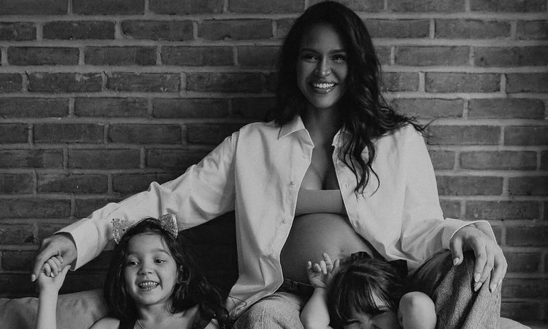 Cassie is pregnant!  [Instagram/cassie]