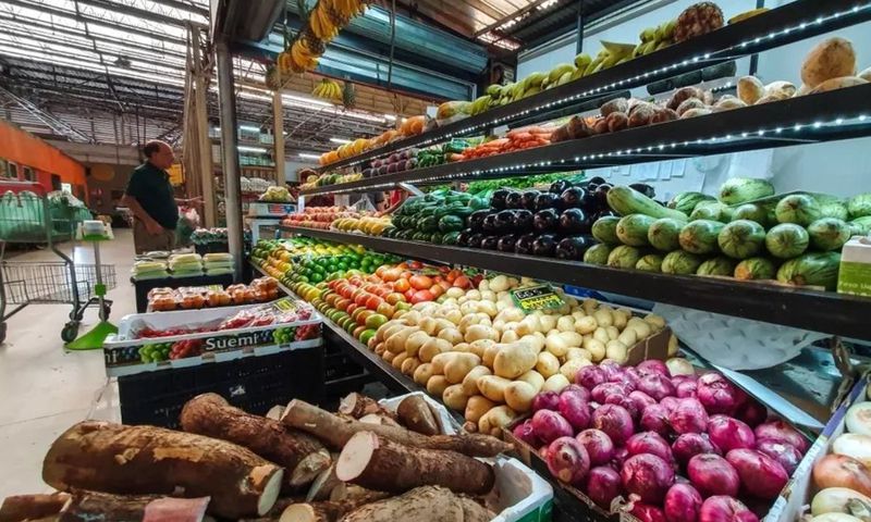 Best countries for Nigerians looking to start a business abroad [Crown Food Store]