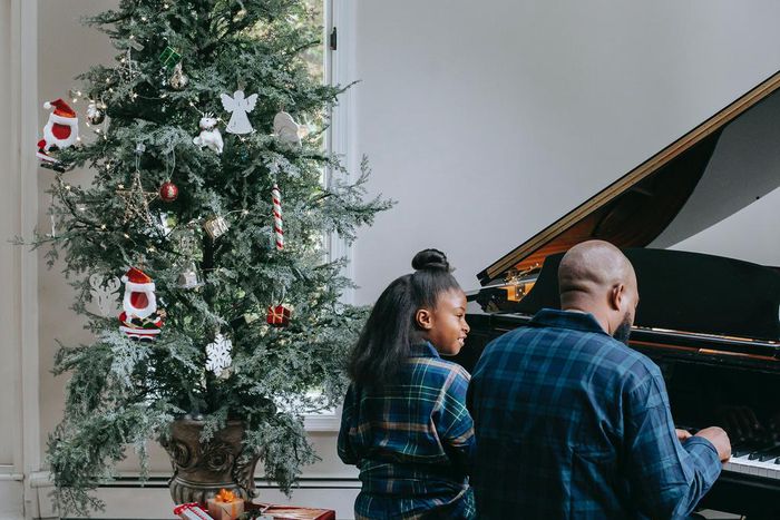 Christmas season is here [Amylane]