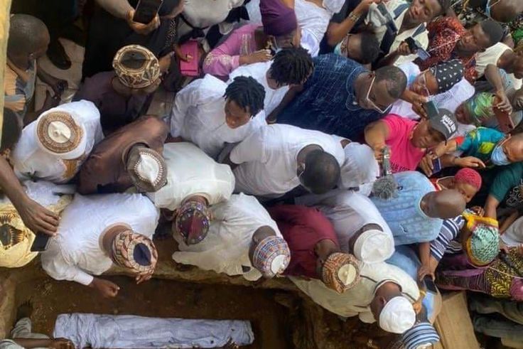 Nigerian veteran Babatunde Omidina laid to rest [Zhigammy]