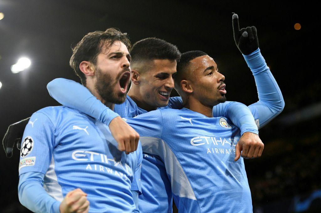 Gabriel Jesus (right) scored the winner as Manchester City beat Paris Saint-Germain 2-1