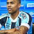 douglas costa gremio presentation