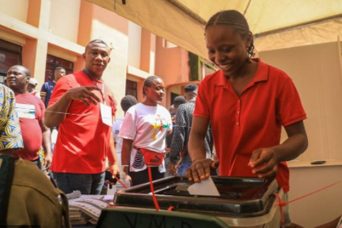 Voting has started in some areas in Anambra as people of the state elect new govenor today (BBC)