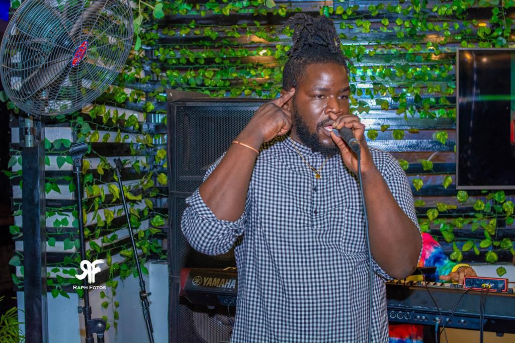 In true #TermsAndConditions fashion, the conversation covered trending pop culture topics and a review of all the headline moments and breakout starts in the music industry. (ATM)