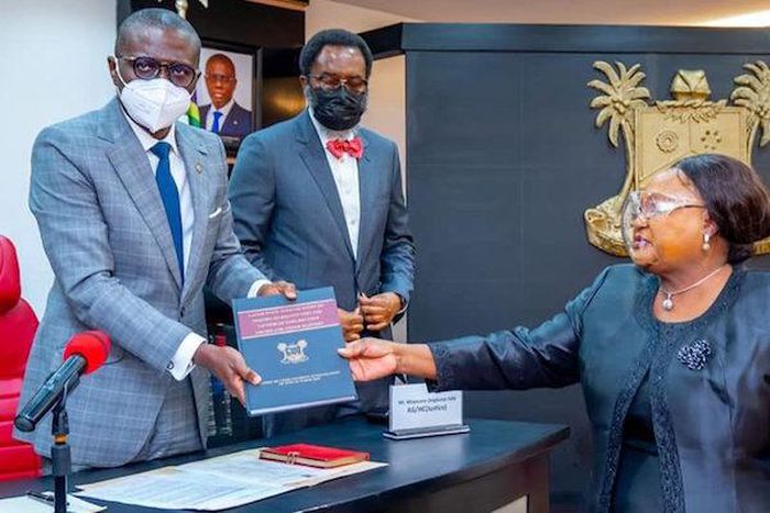 Retired Justice  Doris Okuwobi submitting the Lagos EndSARS panel report to Governor Babajide Sanwo-Olu (BusinessDay)
