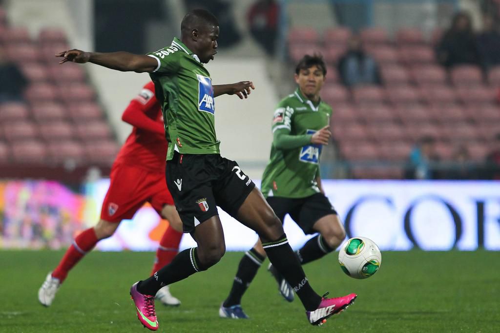 Elderson Echiejile (IMAGO / Pedro Benavente)
